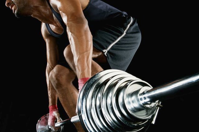 Can You Do Deadlifts With an EZ Bar?